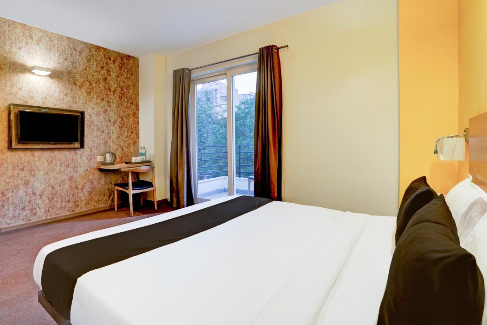 Hotel Gmd Zion Plaza A Family Hotel New Delhi Bagian luar foto