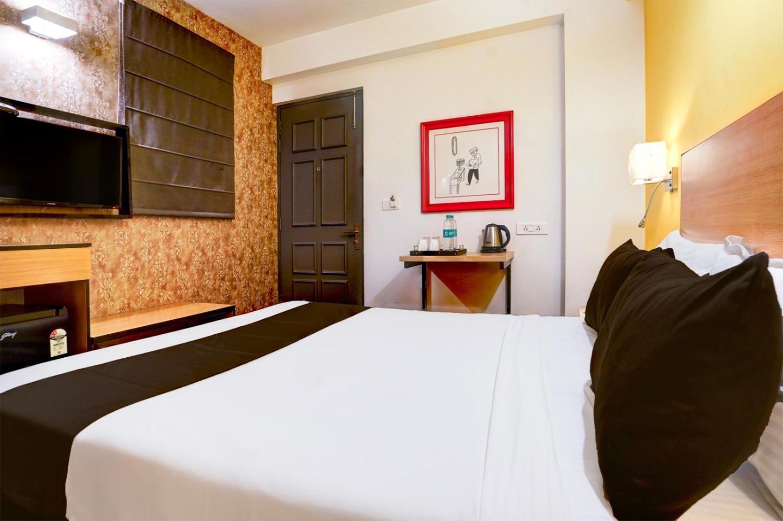 Hotel Gmd Zion Plaza A Family Hotel New Delhi Bagian luar foto