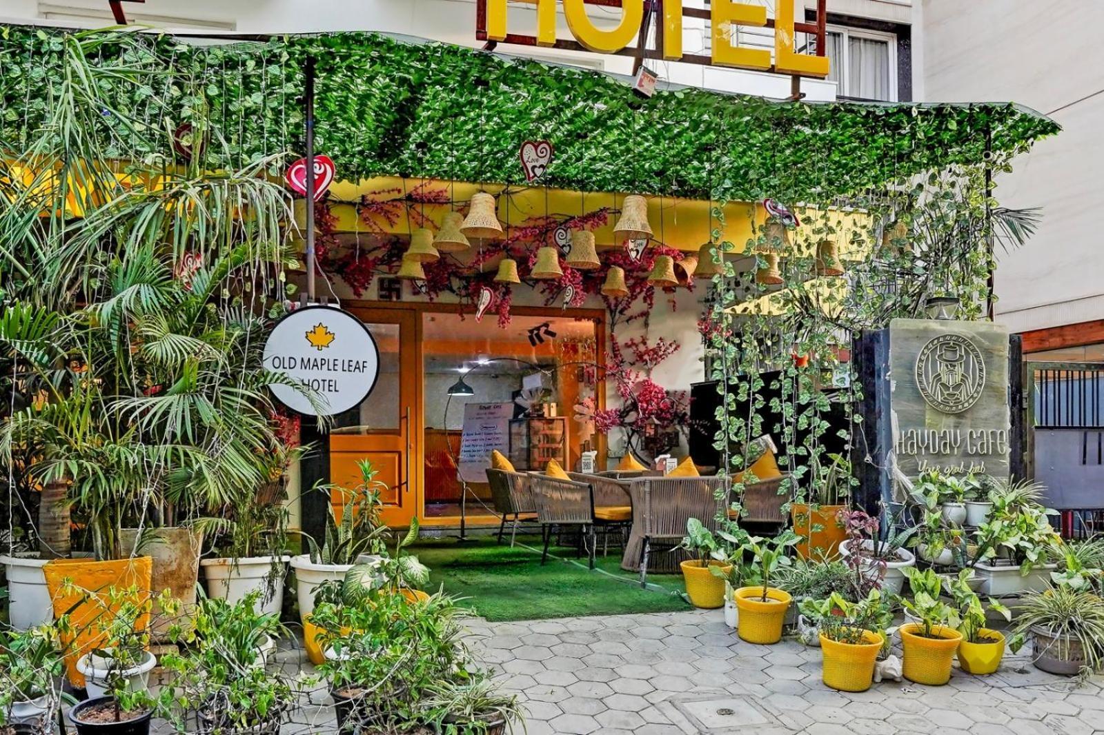 Hotel Gmd Zion Plaza A Family Hotel New Delhi Bagian luar foto