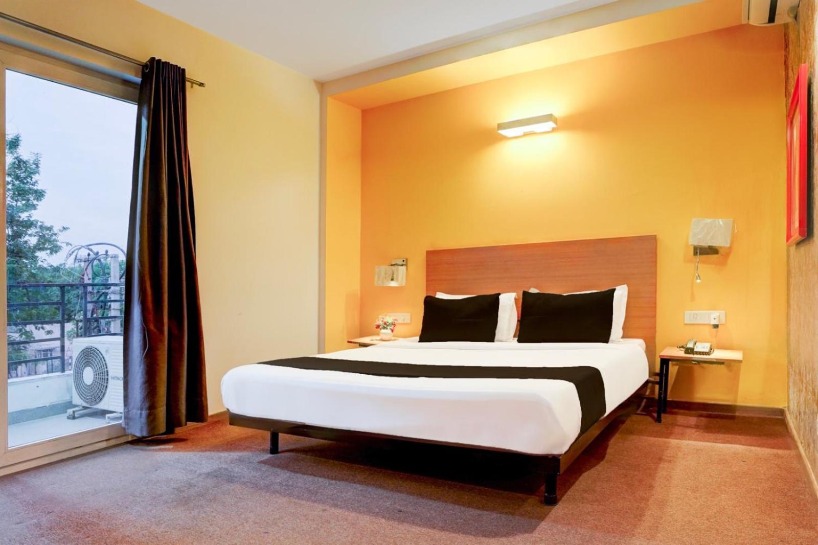 Hotel Gmd Zion Plaza A Family Hotel New Delhi Bagian luar foto